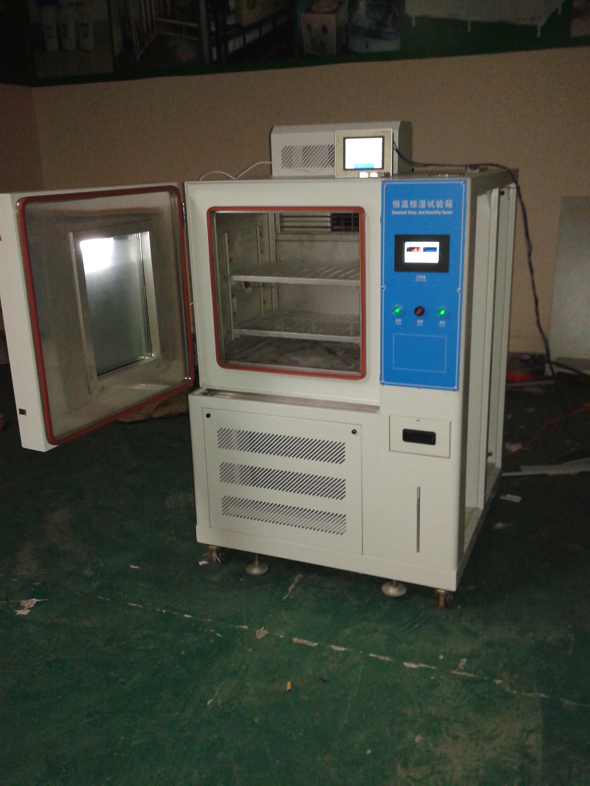 風(fēng)冷型恒溫恒濕機(jī)細(xì)節(jié)圖