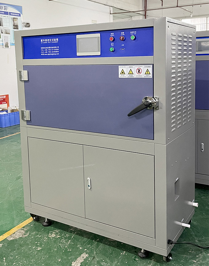 ?紫外線(xiàn)老化試驗(yàn)箱的用途與重要性